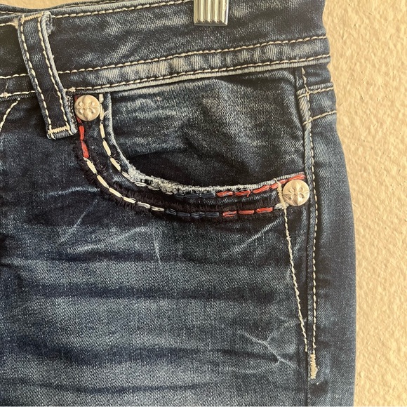 Miss Me Americana Bootcut Jeans - Picture 7 of 12